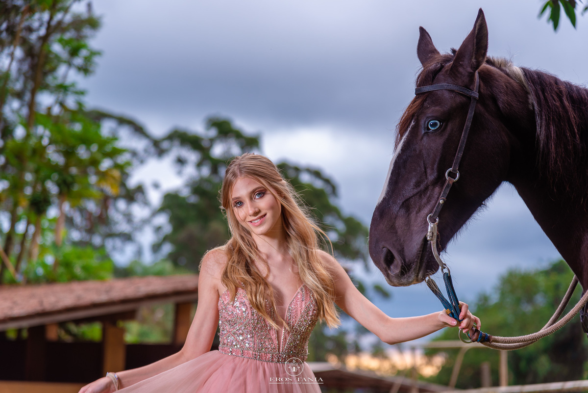 ensaio de debutante com cavalo
