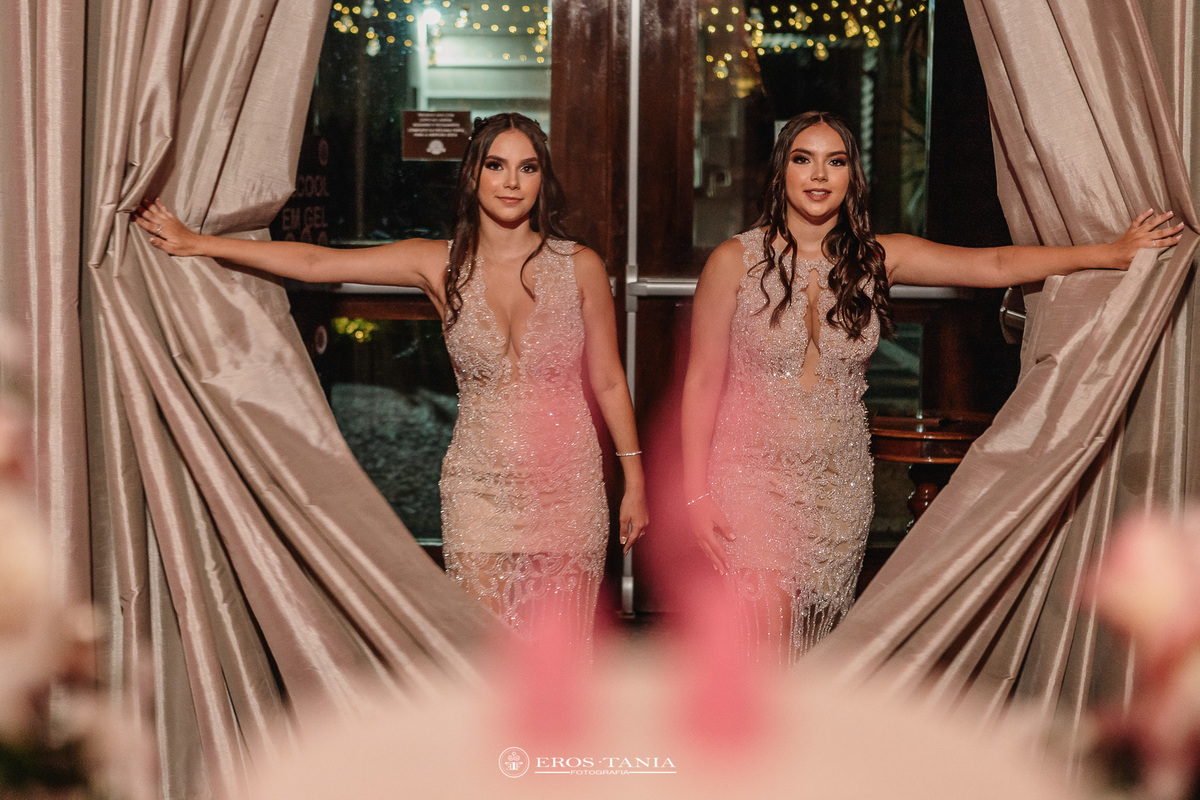 irmãs debutantes