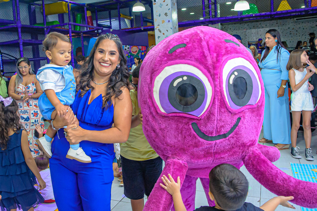 carol-salermo-fotografia-afetiva-fotografa-rio-de-janeiro-rj-fotos-rio-de-janeiro-turma-da-kali-iraja-zona-norte-astronauta-menino-1ano-decoração-doces-personalizados-mundo-da-lua-astronauta
