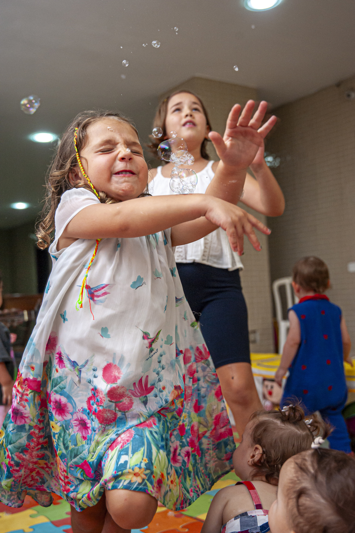 fotografia-afetiva-carol-salermo-fotografa-rj-fotos-rio-de-janeiro-picnic-nicole-1-ano-Tijuca-Festa-em-casa-festa-no-play-min-festa-fotografa-da-familia