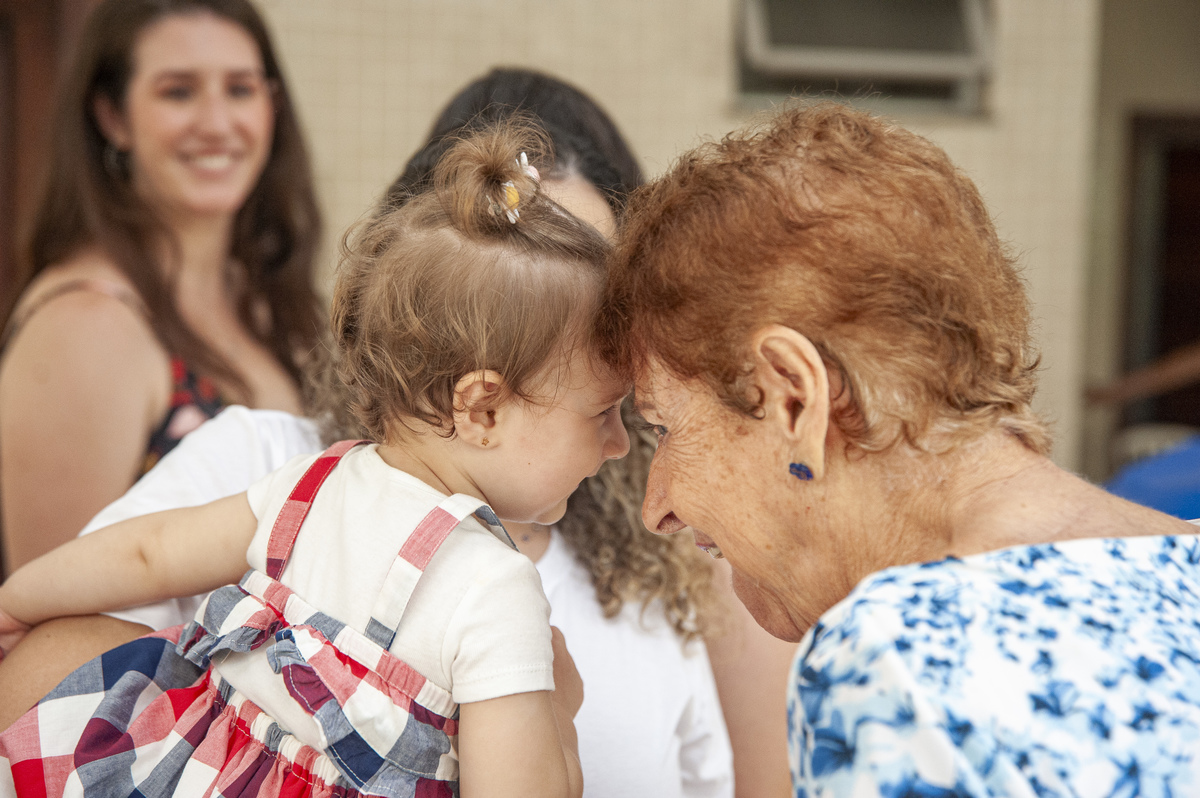 fotografia-afetiva-carol-salermo-fotografa-rj-fotos-rio-de-janeiro-picnic-nicole-1-ano-Tijuca-Festa-em-casa-festa-no-play-min-festa-fotografa-da-familia