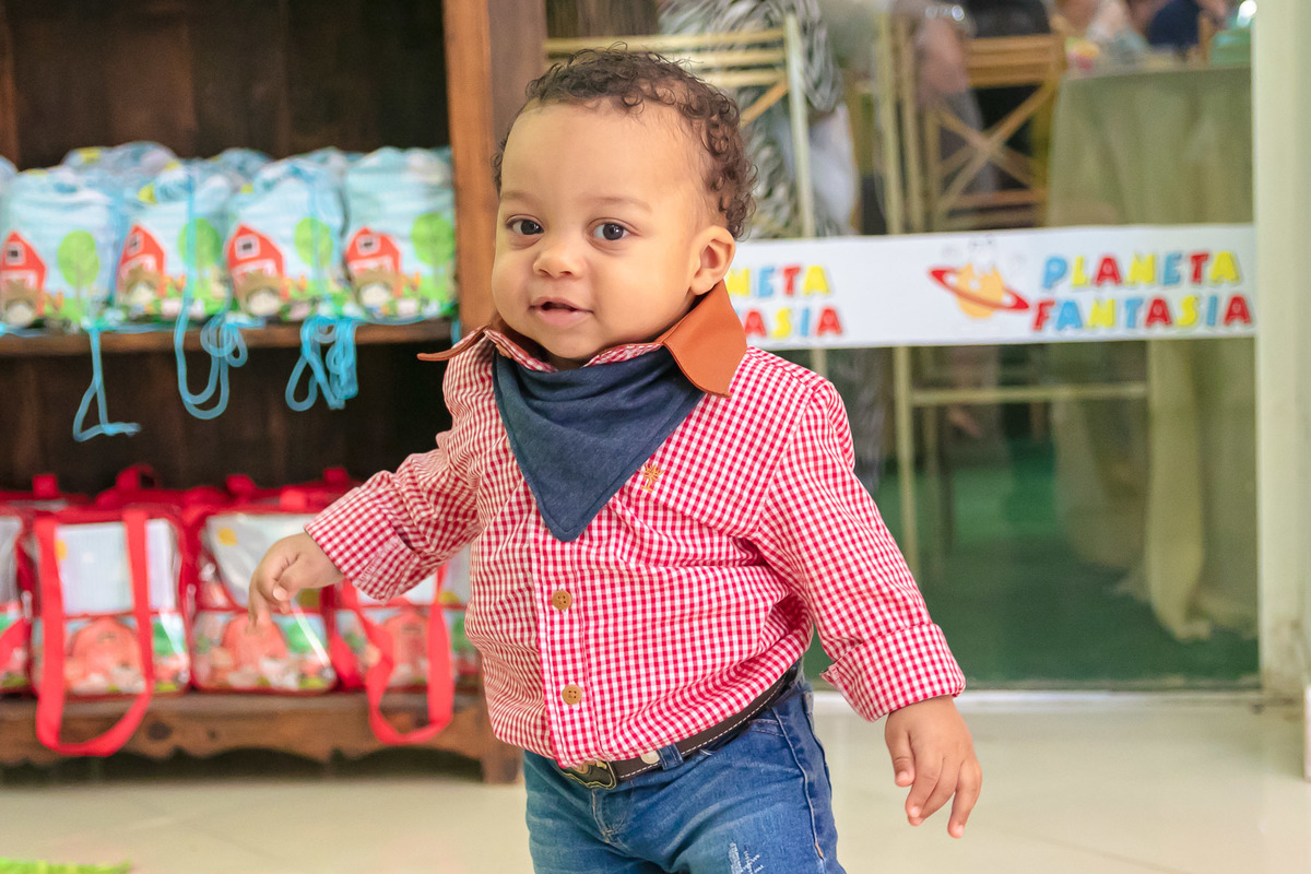 fotografia-afetiva-carol-salermo-fotografa-rj-fotos-rio-de-janeiro-mae-menino-rodrigo-1-ano-salao-de-festa-fazendinha-nova-Iguaçu-fotografia-rio-de-janeiro