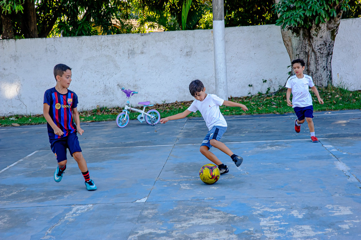 carol-salermo-fotografia-afetiva-fotografia-lifestyle-fotografia-rio-de-janeiro-garden-party-rei-arthur-7-anos-coga-vila-militar-campos-dos-afonsos-zona-oeste-acompanhamento-infantil-peguei-no-colo