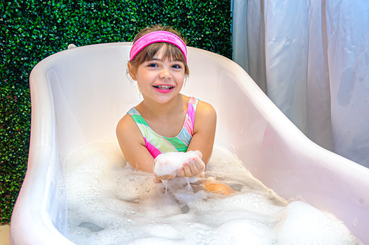 carol-salermo-fotografia-afetiva-fotografia-lifestyle-fotografia-rio-de-janeiro-acompanhamento-fotografa-da-familia-fotografa-de-familia-spa-infantil-festa-das-meninas-mocinhas-pre-adolescentes-espaco-bdreams-shopping-via-brasil-iraja-zona-norte