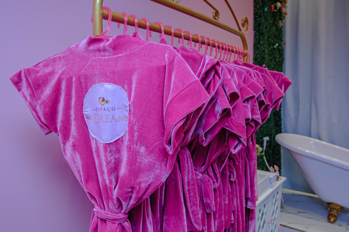 carol-salermo-fotografia-afetiva-fotografia-lifestyle-fotografia-rio-de-janeiro-acompanhamento-fotografa-da-familia-fotografa-de-familia-spa-infantil-festa-das-meninas-mocinhas-pre-adolescentes-espaco-bdreams-shopping-via-brasil-iraja-zona-norte