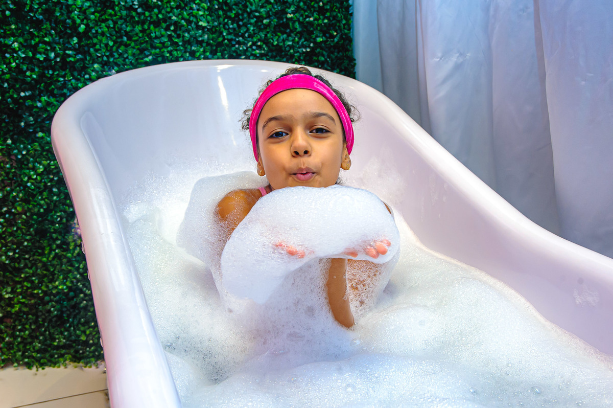 carol-salermo-fotografia-afetiva-fotografia-lifestyle-fotografia-rio-de-janeiro-acompanhamento-fotografa-da-familia-fotografa-de-familia-spa-infantil-festa-das-meninas-mocinhas-pre-adolescentes-espaco-bdreams-shopping-via-brasil-iraja-zona-norte