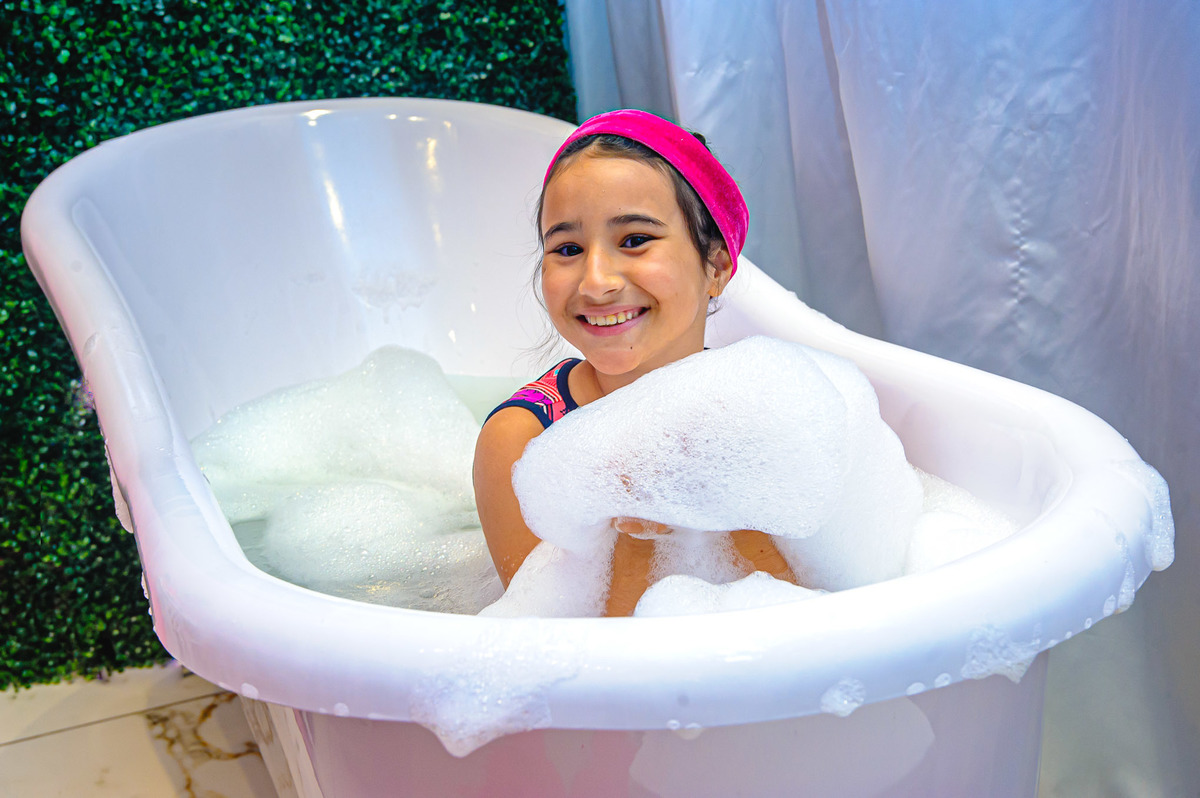 carol-salermo-fotografia-afetiva-fotografia-lifestyle-fotografia-rio-de-janeiro-acompanhamento-fotografa-da-familia-fotografa-de-familia-spa-infantil-festa-das-meninas-mocinhas-pre-adolescentes-espaco-bdreams-shopping-via-brasil-iraja-zona-norte