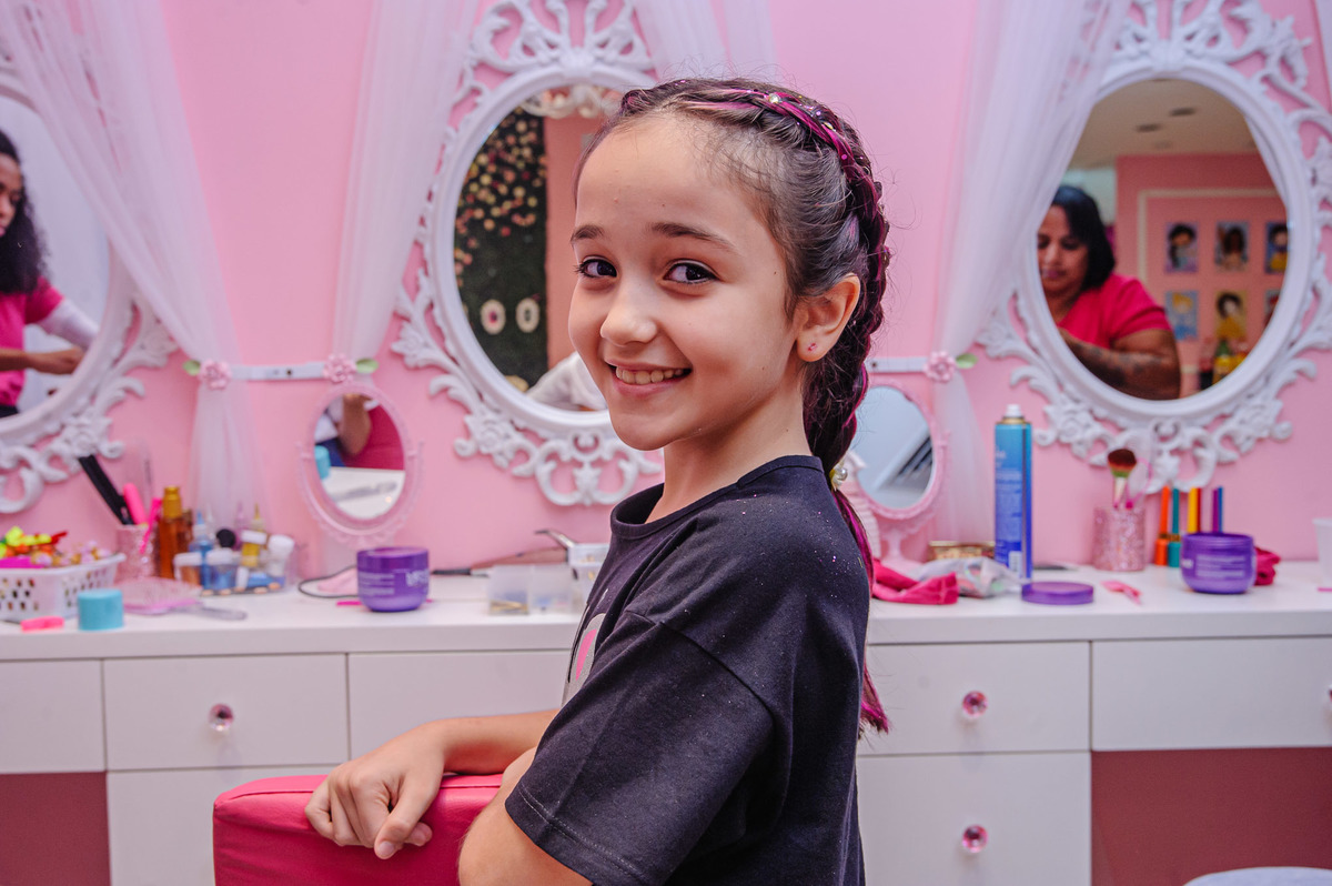 carol-salermo-fotografia-afetiva-fotografia-lifestyle-fotografia-rio-de-janeiro-acompanhamento-fotografa-da-familia-fotografa-de-familia-spa-infantil-festa-das-meninas-mocinhas-pre-adolescentes-espaco-bdreams-shopping-via-brasil-iraja-zona-norte