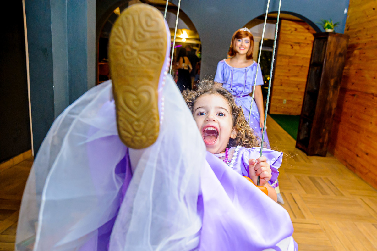 carol-salermo-fotografia-afetiva-fotografia-lifestyle-fotografia-rio-de-janeiro-princesa-sofia-sophia-4-anos-salao-alegria-de-viver-taquara-zona-oeste-fotografa-da-familia