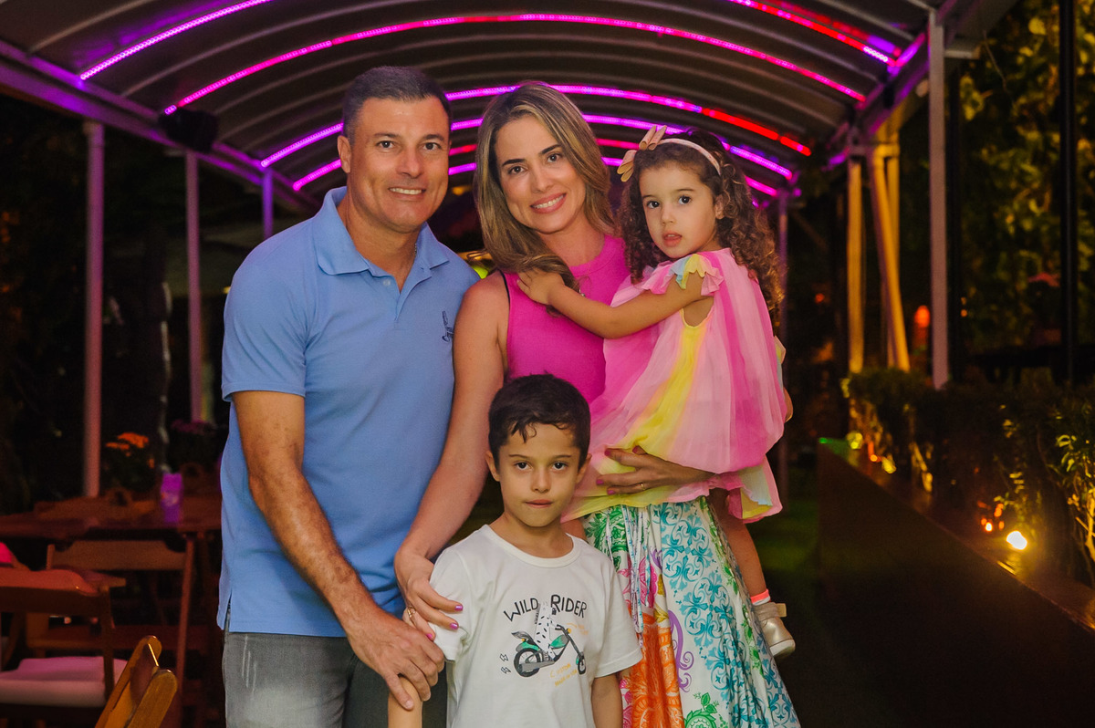 carol-salermo-fotografia-afetiva-fotografia-lifestyle-fotografia-rio-de-janeiro-princesa-sofia-sophia-4-anos-salao-alegria-de-viver-taquara-zona-oeste-fotografa-da-familia