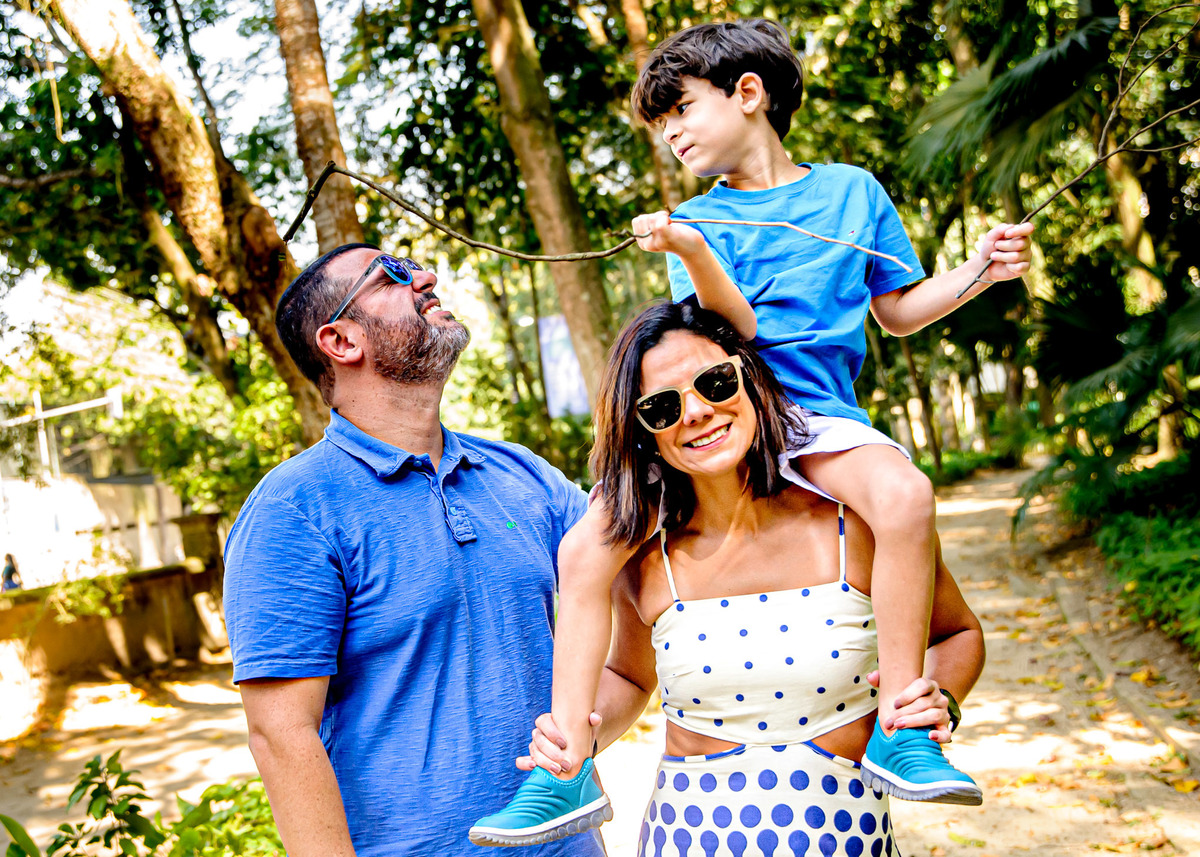 carol-salermo-fotografia-afetiva-fotografia-lifestyle-fotografia-rio-de-janeiro-parque-lage-zona-sul-jardim-botanico-confiança-autista-ensaio-de-familia