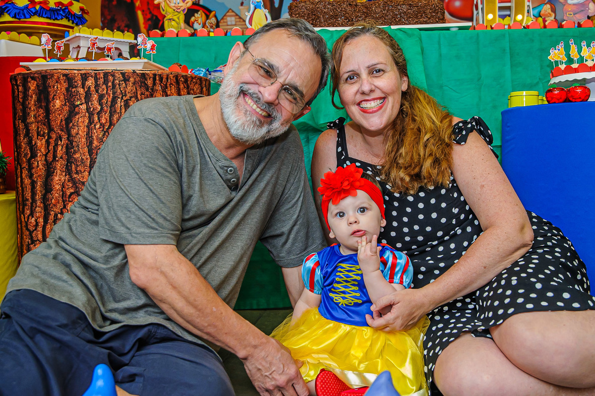 carol-salermo-fotografia-afetiva-fotografia-lifestyle-fotografia-rio-de-janeiro-branca-de-neve-diana-casa-em-casa-garden-party-festa-caseira-inseminação-primeira-festa-ilha-do-governador-jardim-guanabara-zona-norte