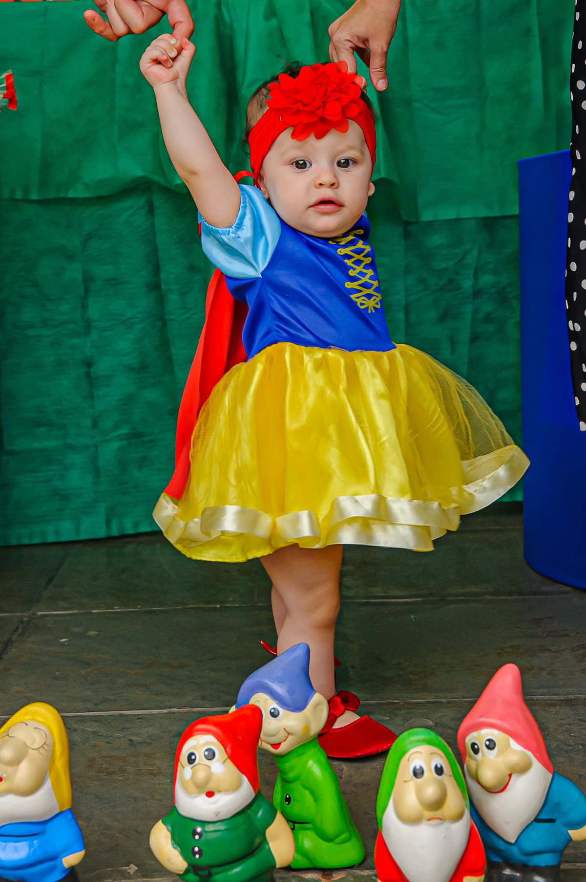 carol-salermo-fotografia-afetiva-fotografia-lifestyle-fotografia-rio-de-janeiro-branca-de-neve-diana-casa-em-casa-garden-party-festa-caseira-inseminação-primeira-festa-ilha-do-governador-jardim-guanabara-zona-norte