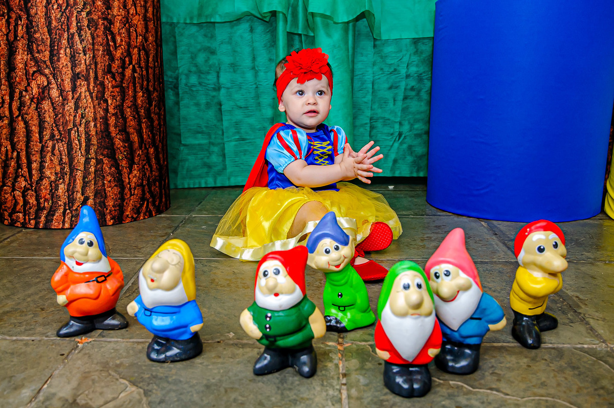 carol-salermo-fotografia-afetiva-fotografia-lifestyle-fotografia-rio-de-janeiro-branca-de-neve-diana-casa-em-casa-garden-party-festa-caseira-inseminação-primeira-festa-ilha-do-governador-jardim-guanabara-zona-norte-branca-de-neve