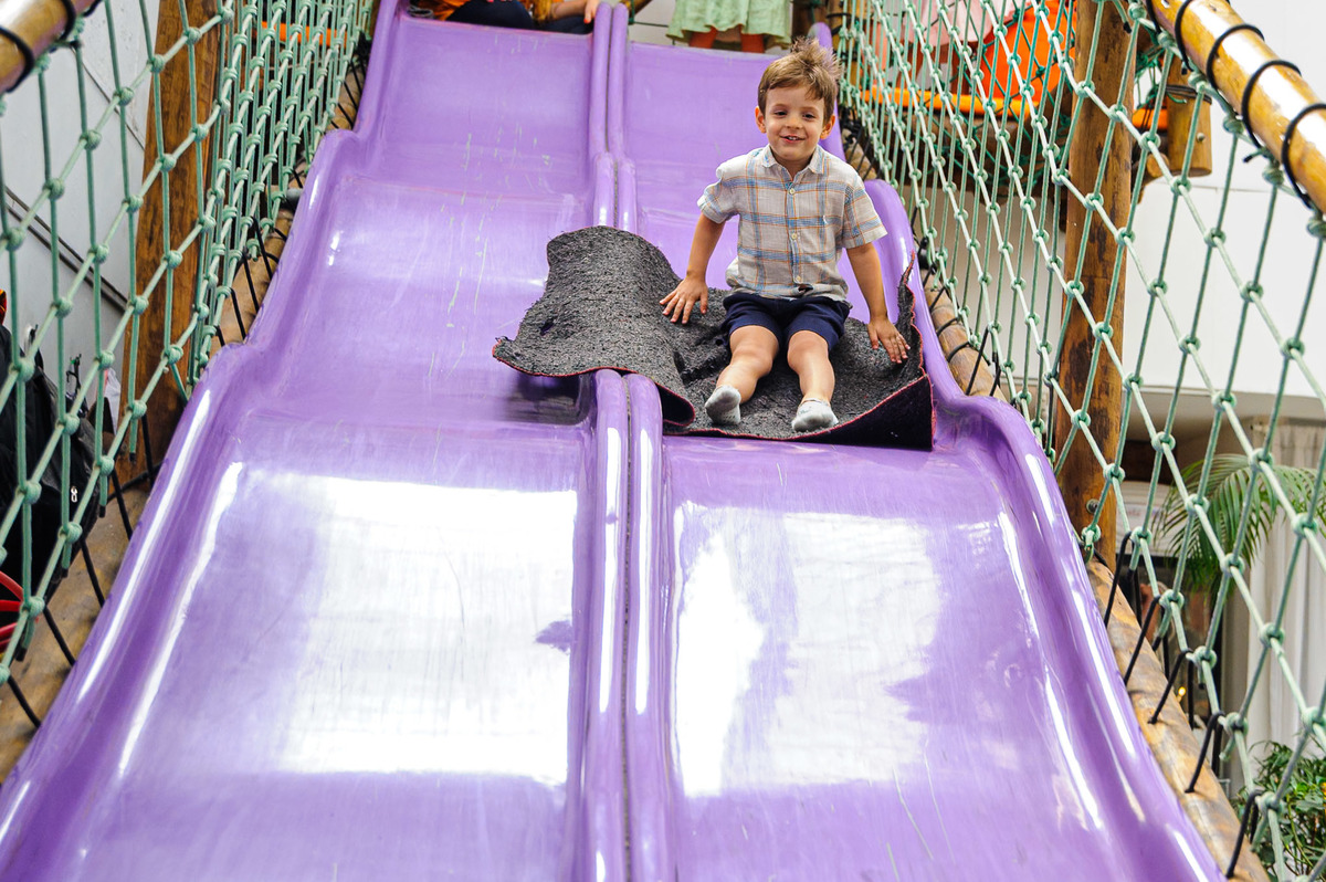 carol-salermo-fotografia-afetiva-fotografia-lifestyle-fotografia-rio-de-janeiro-quintal-aventura-botafoga-zona-sul-encanto-maria-carolina-5-anos-crianca-feliz-alegria-serelepimpao-animacao-tio-beto-animacao