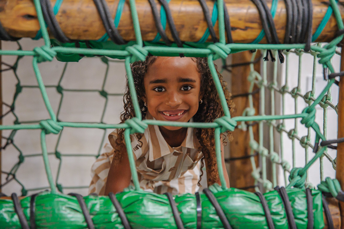 carol-salermo-fotografia-afetiva-fotografia-lifestyle-fotografia-rio-de-janeiro-quintal-aventura-botafoga-zona-sul-encanto-maria-carolina-5-anos-crianca-feliz-alegria-serelepimpao-animacao-tio-beto-animacao