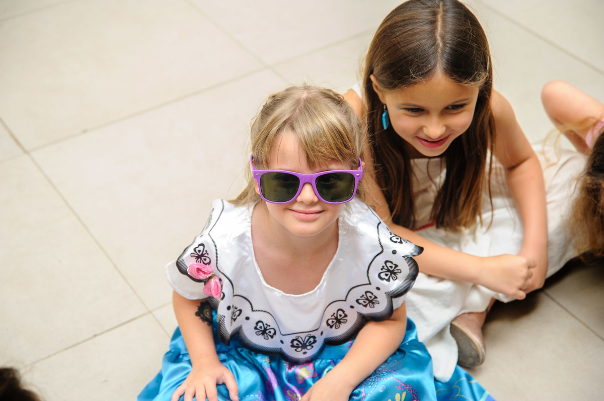 carol-salermo-fotografia-afetiva-fotografia-lifestyle-fotografia-rio-de-janeiro-quintal-aventura-botafoga-zona-sul-encanto-maria-carolina-5-anos-crianca-feliz-alegria-serelepimpao-animacao-tio-beto-animacao