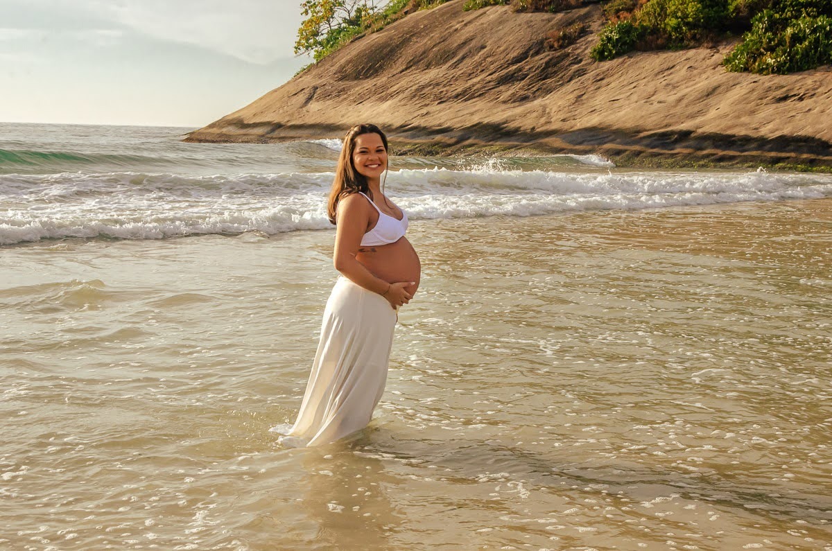 carol-salermo-fotografia-afetiva-de-familia-ensaio-gestante-na-praia-da-reserva-recreio-dos-bandeirantes-ensaio-fotográfico-rj-a-espera-de-enzo