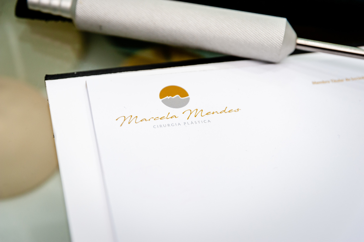 carol-salermo-fotografia-corporativa-afetiva-fotografia-rio-de-janeiro-ensaio-de-imagem-profissional-botafogo-zona-sul-marcela-mendes-cirurgia-plastica