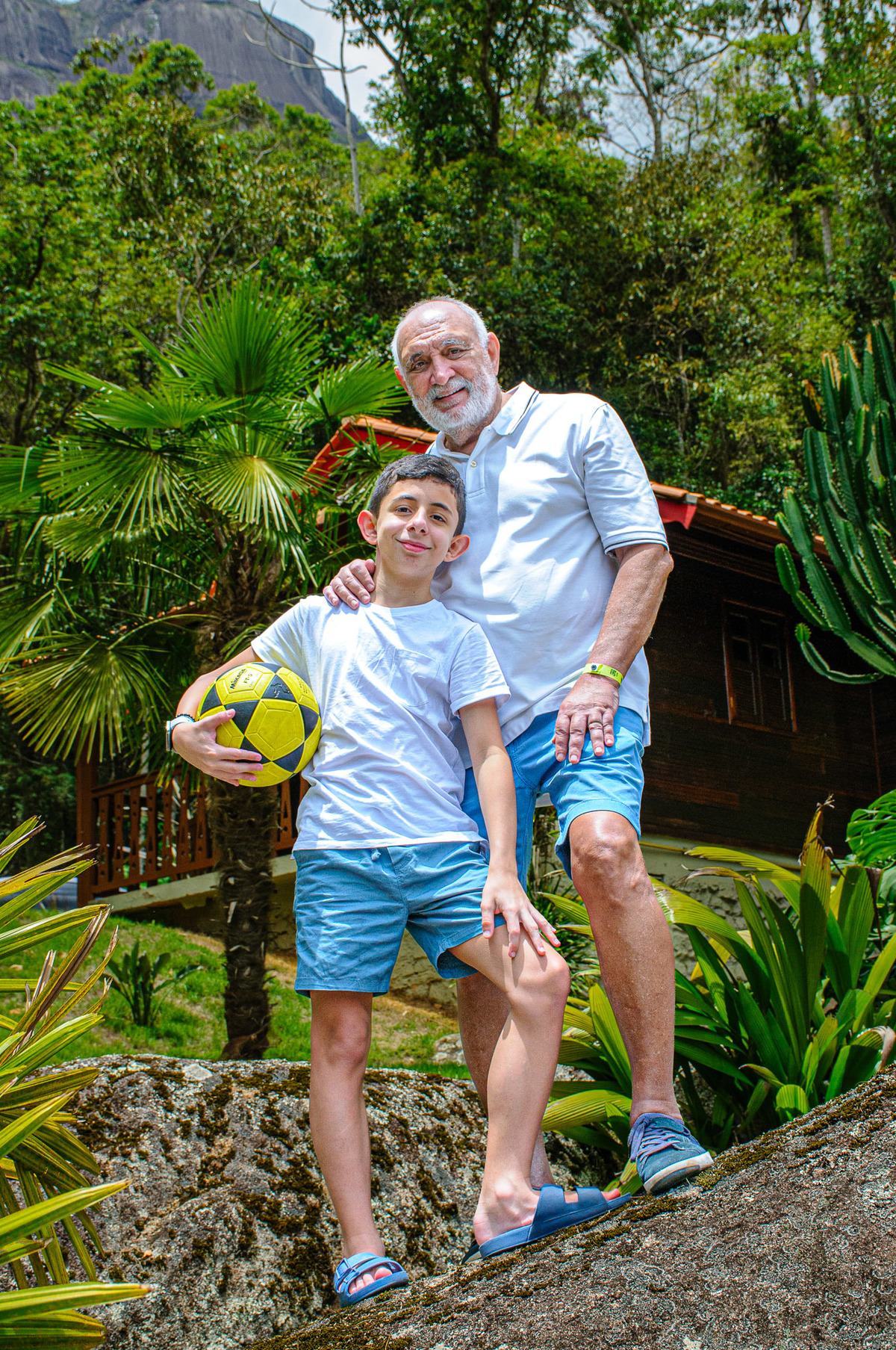 carol-salermo-fotografia-afetiva-fotografia-lifestyle-fotografia-rio-de-janeiro-ensaio-de-familia-hotel-vila-verde-nova-friburgo-homenagem-a-vida-avos-filhos-noras-genros-netos-madrinha-cunhadas