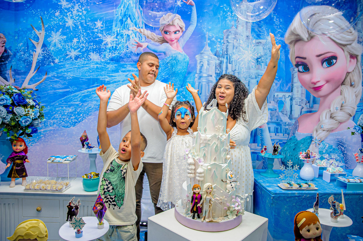 carol-salermo-fotografia-afetiva-lifestyle-rio-de-janeiro-festa-infantil-frozen-turma-da-kali-clarice-4-anos