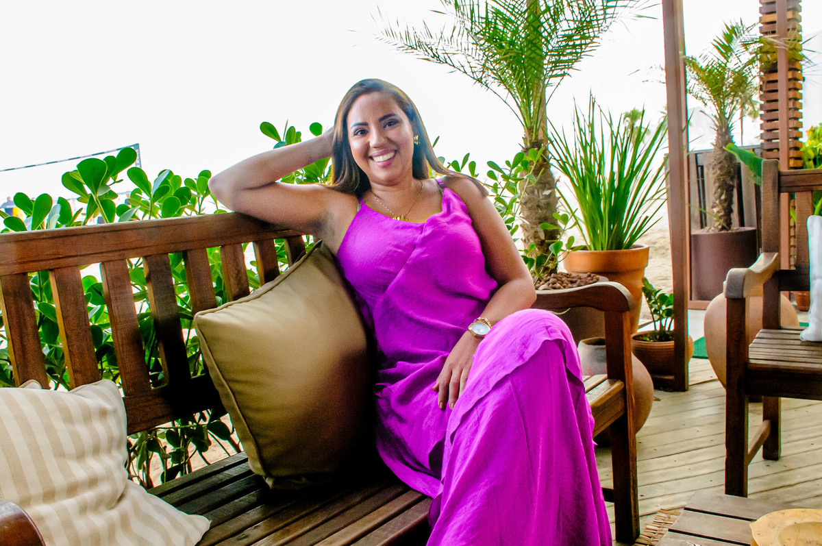 retrate-a-sua-essencia-fotografia-afetiva-lifestyle-ensaio-feminino-nutricionista-externo-praia-do-leme-zona-sul-rio-de-janeiro-emponderamento-feminino-carol-salermo