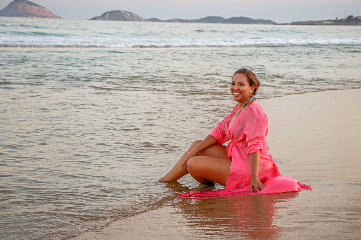 retrate-a-sua-essencia-fotografia-afetiva-lifestyle-ensaio-feminino-nutricionista-externo-praia-do-leme-zona-sul-rio-de-janeiro-emponderamento-feminino-carol-salermo