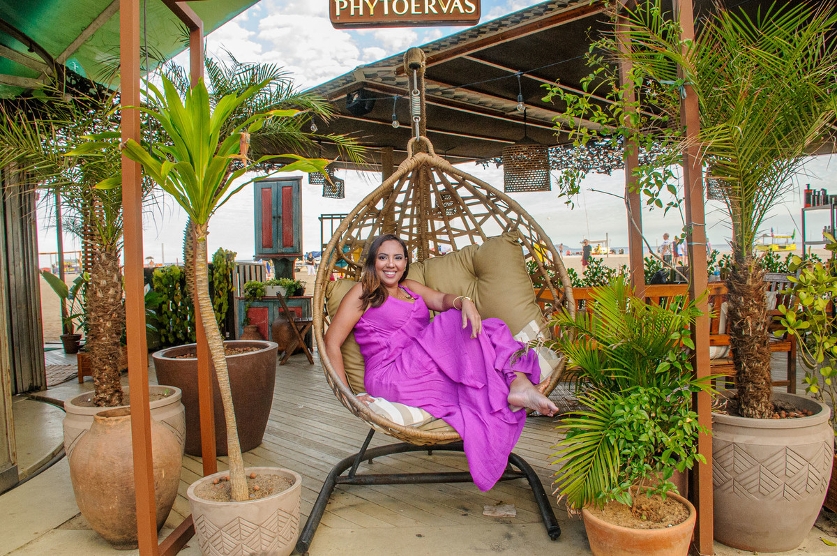 retrate-a-sua-essencia-fotografia-afetiva-lifestyle-ensaio-feminino-nutricionista-externo-praia-do-leme-zona-sul-rio-de-janeiro-emponderamento-feminino-carol-salermo