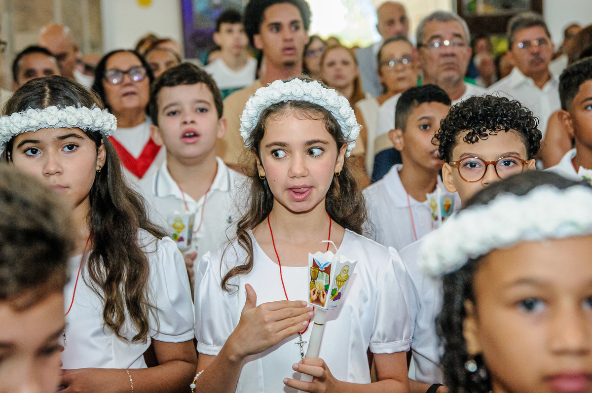 fotografia-afetiva-festa-familia-primeira-comunhao-manuela-igreja-catolica-nossa-senhora-bonsucesso-rio-de-janeiro-carol-salermo-fotos