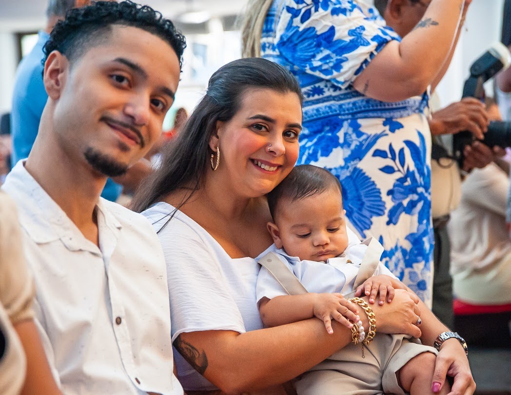 fotografia-afetiva-Batizado-Ryan-fotografia-afetiva-festa-familia-batismo-igreja-catolica-são-rafael-zona-norte-rio-de-janeiro-carol-salermo-fotos