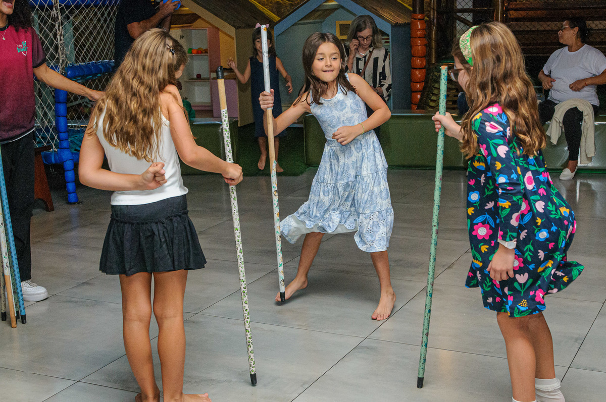 malu-8-anos-lilo-stitch-casa-eco-botafogo-zona-sul-carol-salermo-fotografia-afetiva-lifestyle-rio-de-janeiro