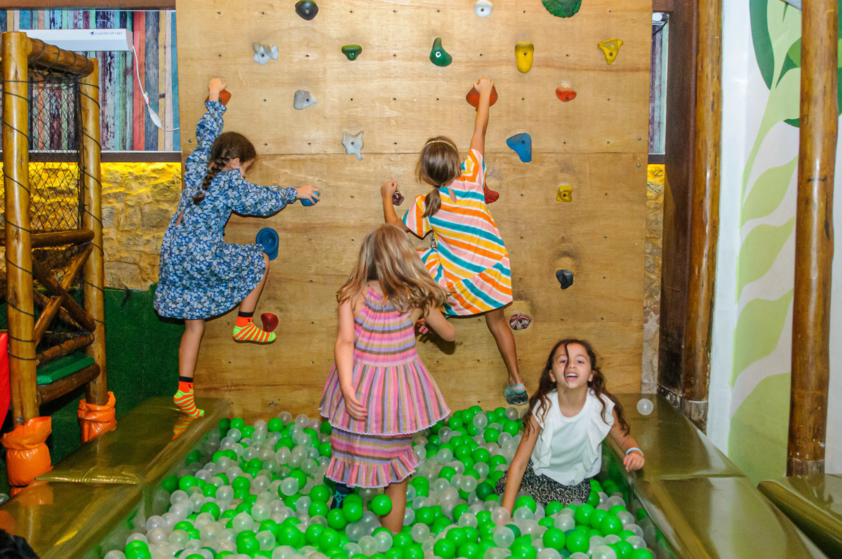 malu-8-anos-lilo-stitch-casa-eco-botafogo-zona-sul-carol-salermo-fotografia-afetiva-lifestyle-rio-de-janeiro