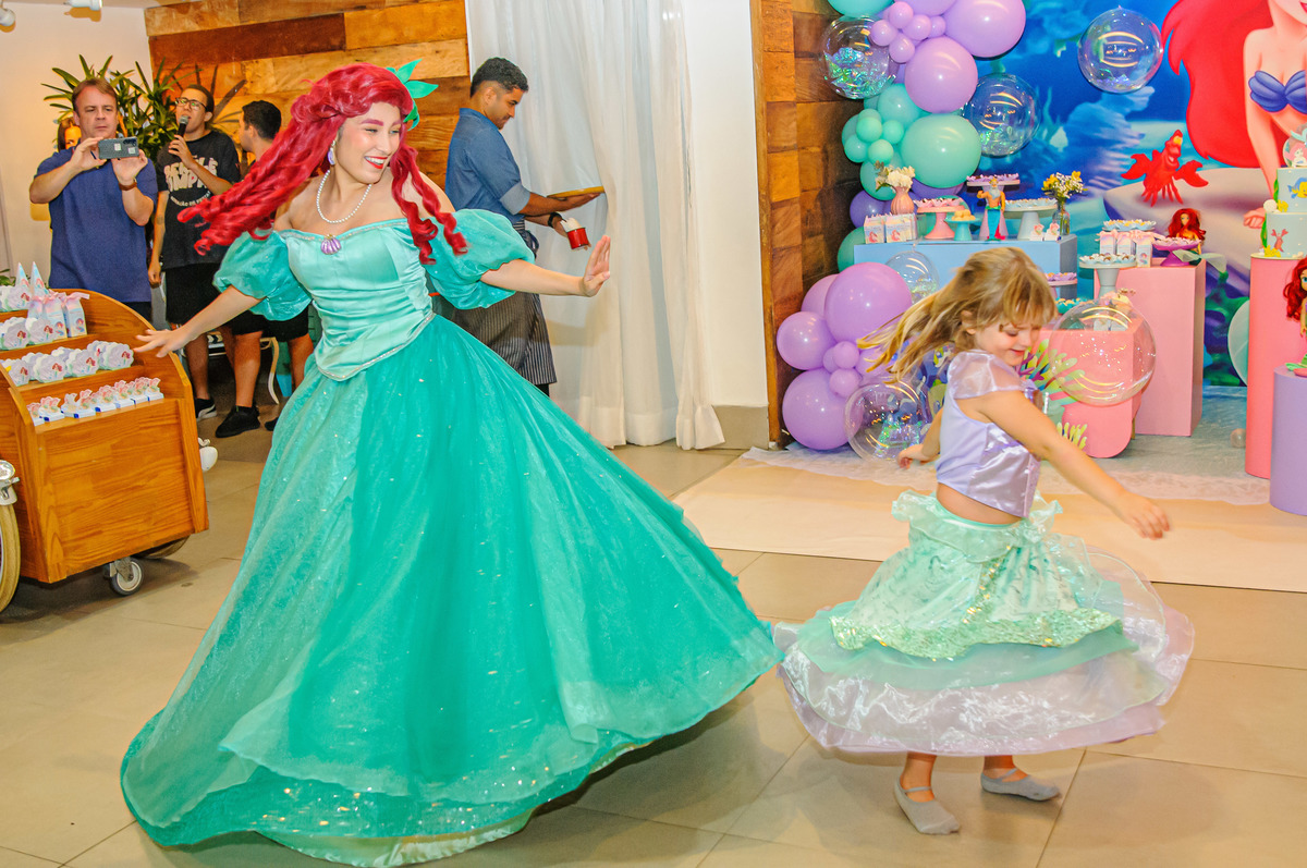festa-infantil-pequena-sereia-ariel-eric-sebastiao-linguado-quintal-aventura-acompanhamento-carol-salermo-fotografia-afetiva-lifestyle-rio-de-janeiro