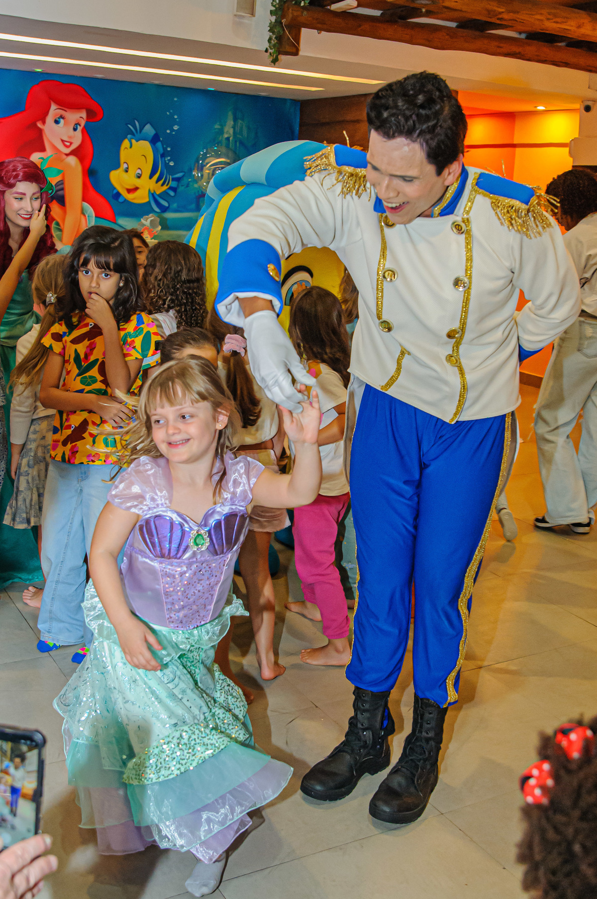 festa-infantil-pequena-sereia-ariel-eric-sebastiao-linguado-quintal-aventura-acompanhamento-carol-salermo-fotografia-afetiva-lifestyle-rio-de-janeiro