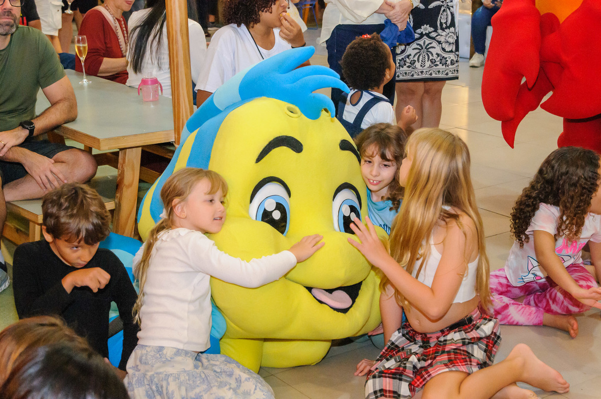 festa-infantil-pequena-sereia-ariel-eric-sebastiao-linguado-quintal-aventura-acompanhamento-carol-salermo-fotografia-afetiva-lifestyle-rio-de-janeiro