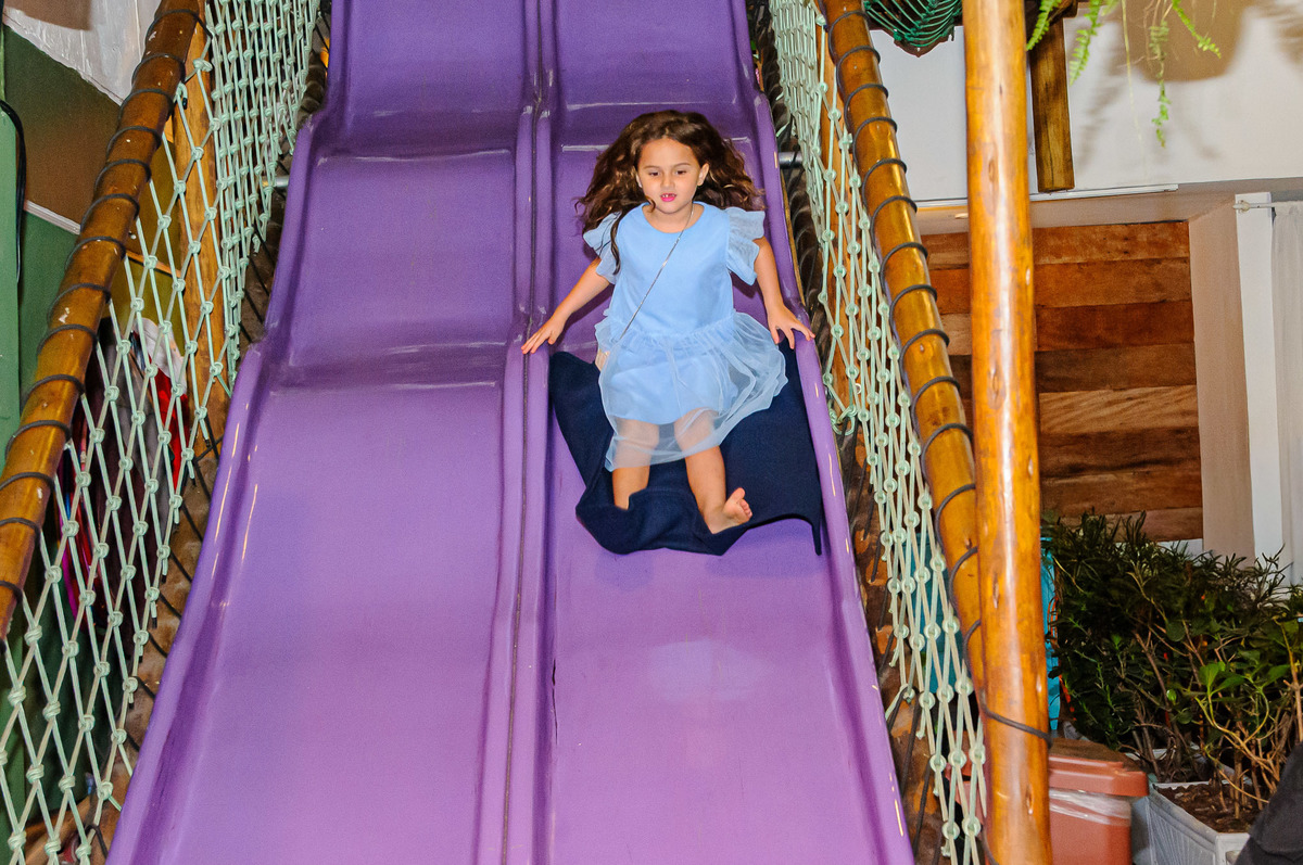 festa-infantil-pequena-sereia-ariel-eric-sebastiao-linguado-quintal-aventura-acompanhamento-carol-salermo-fotografia-afetiva-lifestyle-rio-de-janeiro