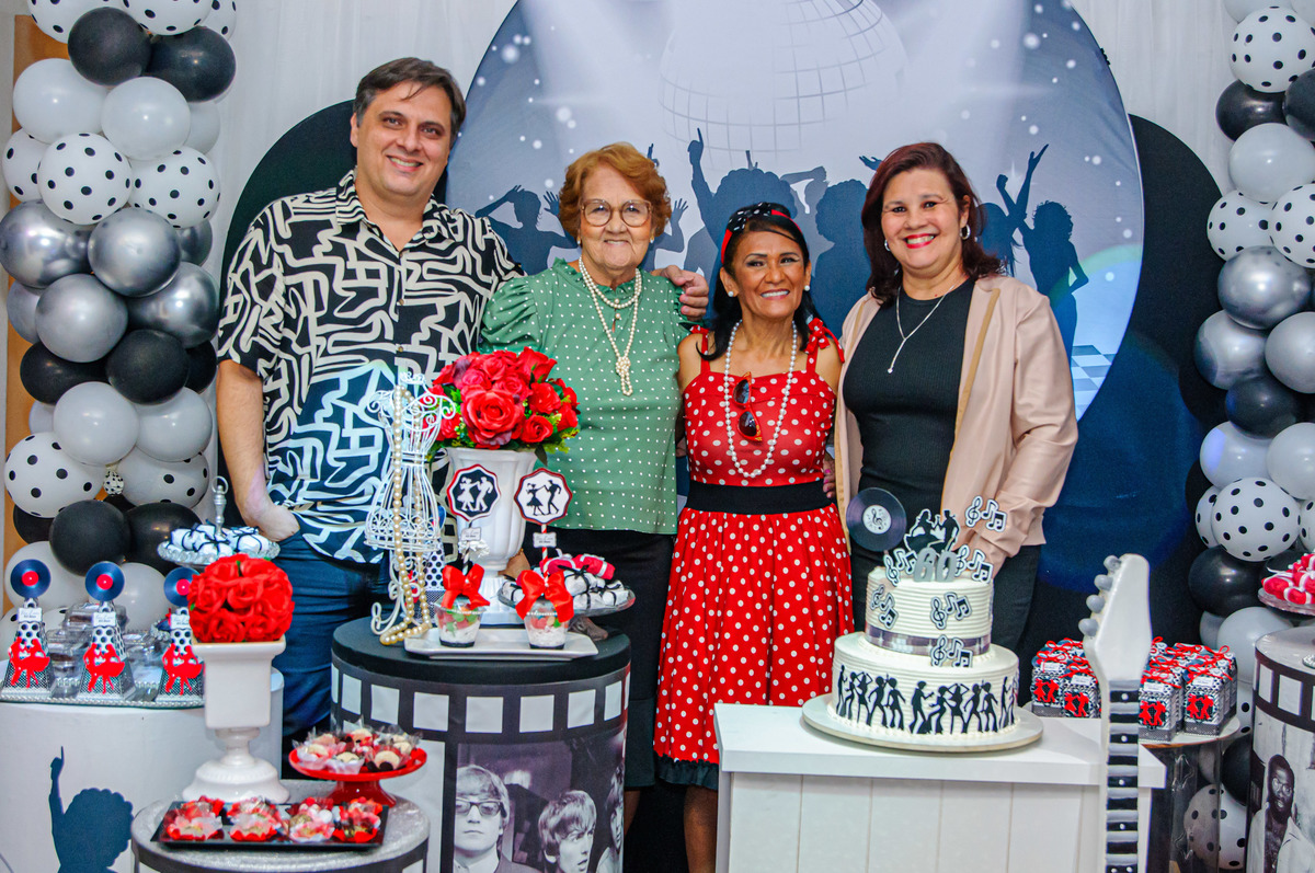 festa-familia-60anos-anos60-vera-lucia-magia&fantisia-zonanorte-carol-salermo-fotografia-afetiva-rio-de-janeiro