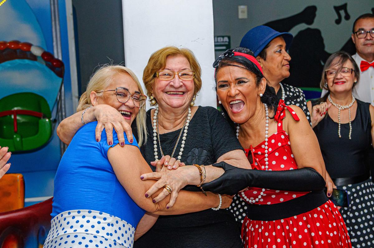 festa-familia-60anos-anos60-vera-lucia-magia&fantisia-zonanorte-carol-salermo-fotografia-afetiva-rio-de-janeiro