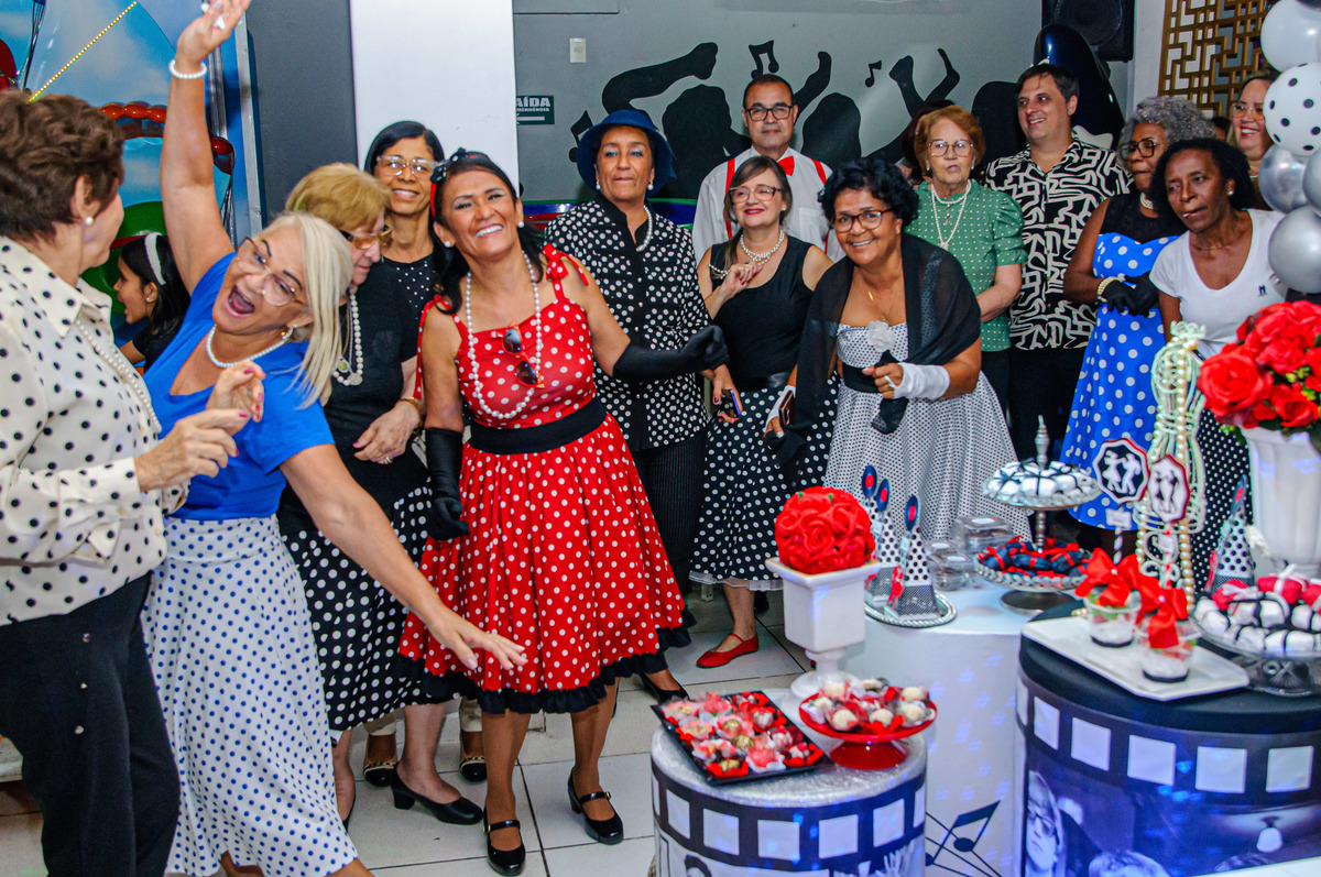 festa-familia-60anos-anos60-vera-lucia-magia&fantisia-zonanorte-carol-salermo-fotografia-afetiva-rio-de-janeiro