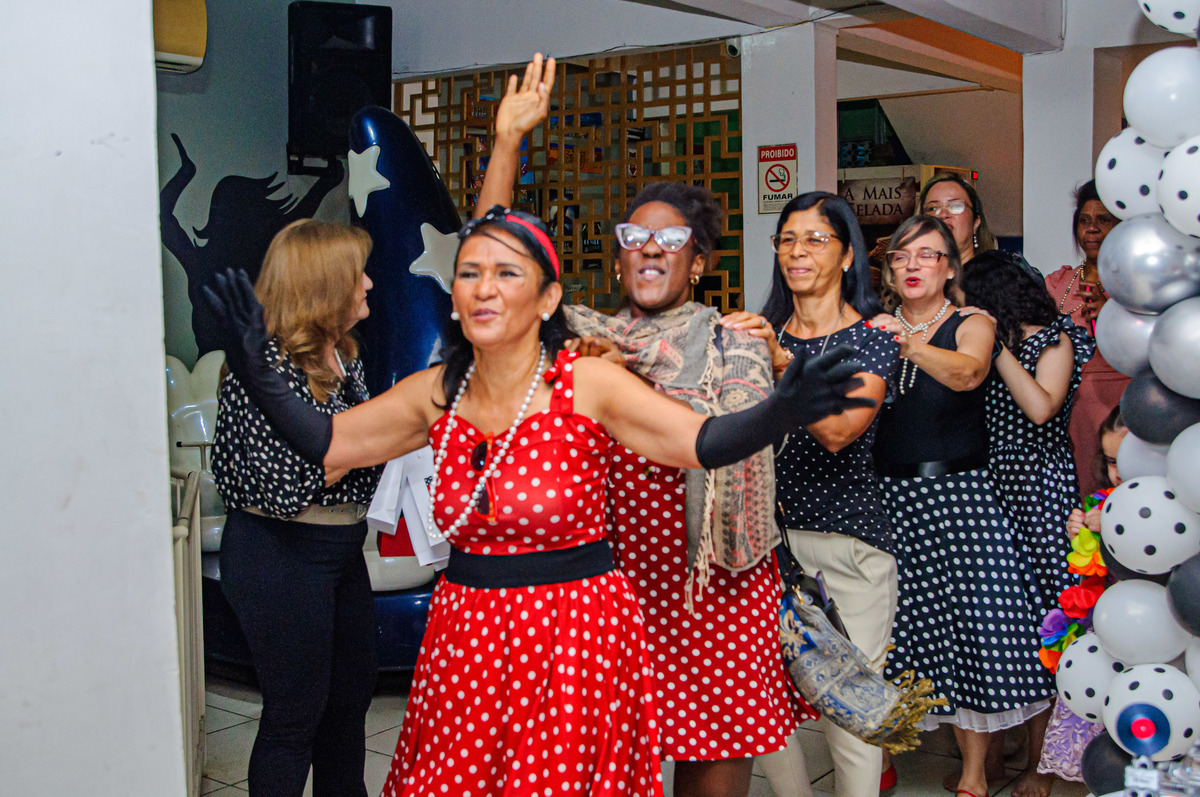 festa-familia-60anos-anos60-vera-lucia-magia&fantisia-zonanorte-carol-salermo-fotografia-afetiva-rio-de-janeiro