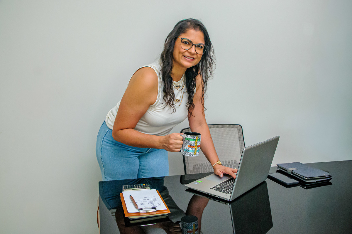 ensaio-marca-posicionamento-empreendendora-gestora-financeira-fotografia-corporativa-carol-salermo-rio-de-janeiro