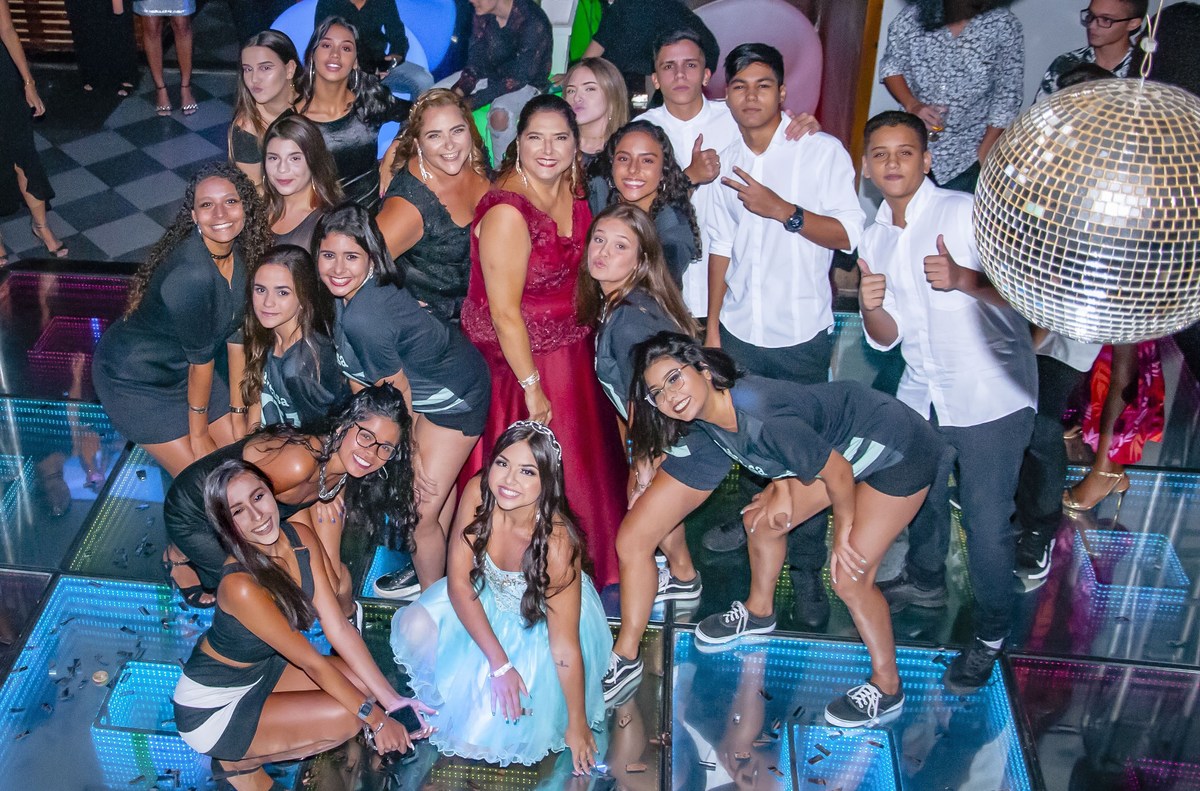 festa-debutante-XVanos-adolescente-mocinha-transição-makingoff-casa525-vista-alegre-zona-norte-rio-janeiro-carol-salermo-fotografia-afetiva