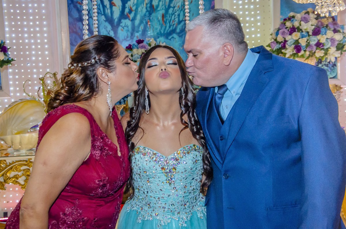 festa-debutante-XVanos-adolescente-mocinha-transição-makingoff-casa525-vista-alegre-zona-norte-rio-janeiro-carol-salermo-fotografia-afetiva