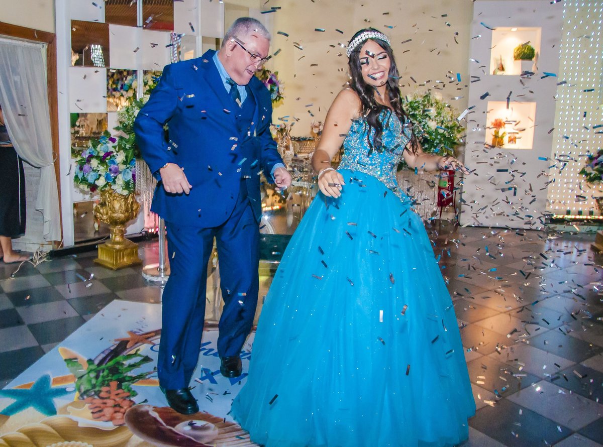 festa-debutante-XVanos-adolescente-mocinha-transição-makingoff-casa525-vista-alegre-zona-norte-rio-janeiro-carol-salermo-fotografia-afetiva