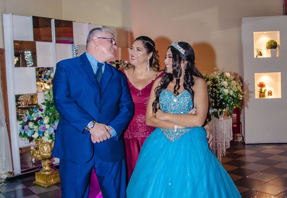 festa-debutante-XVanos-adolescente-mocinha-transição-makingoff-casa525-vista-alegre-zona-norte-rio-janeiro-carol-salermo-fotografia-afetiva