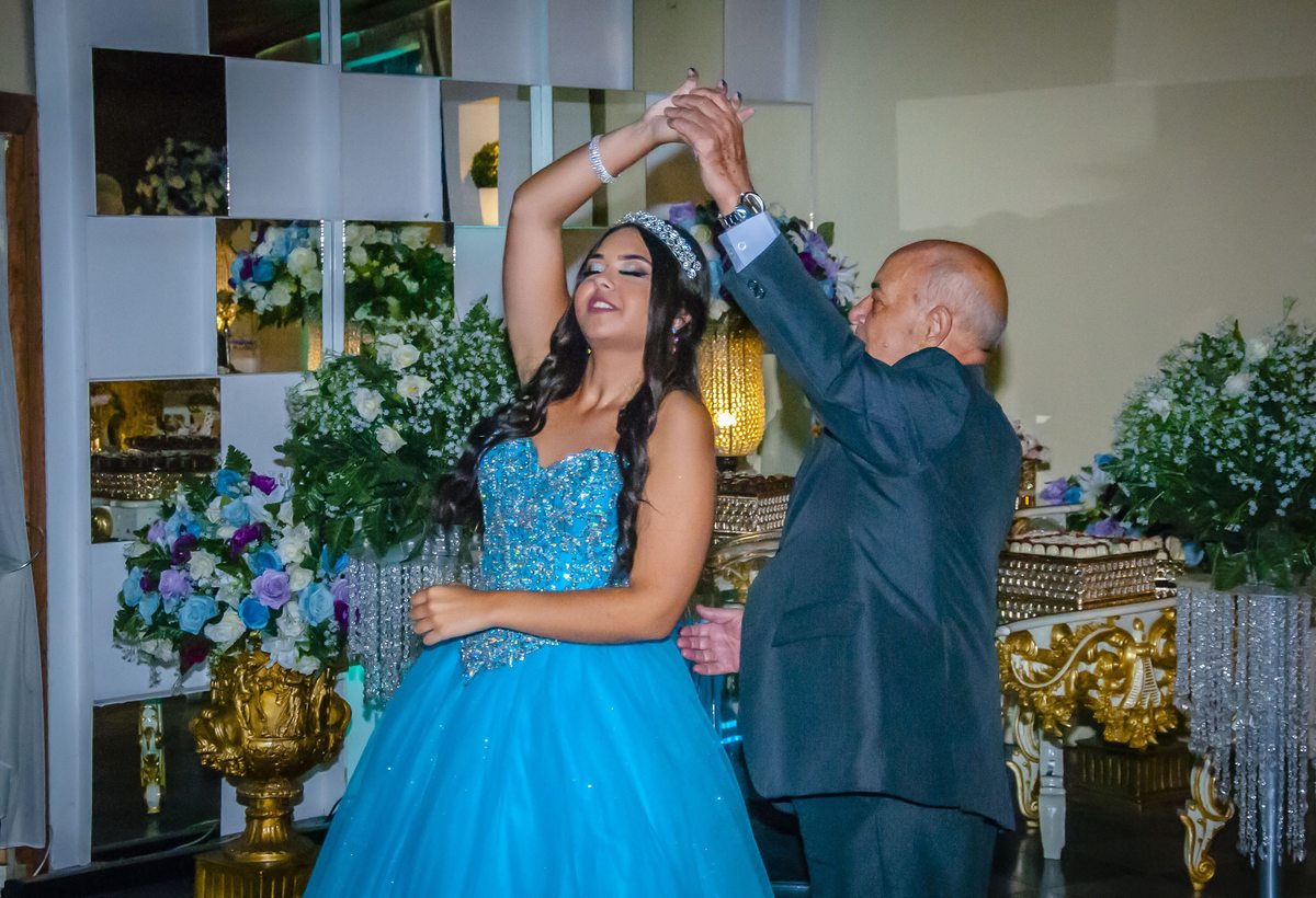 festa-debutante-XVanos-adolescente-mocinha-transição-makingoff-casa525-vista-alegre-zona-norte-rio-janeiro-carol-salermo-fotografia-afetiva