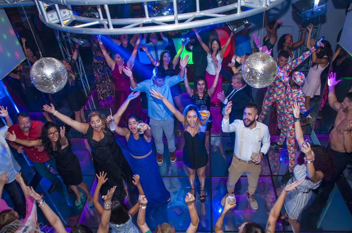 festa-debutante-XVanos-adolescente-mocinha-transição-makingoff-casa525-vista-alegre-zona-norte-rio-janeiro-carol-salermo-fotografia-afetiva