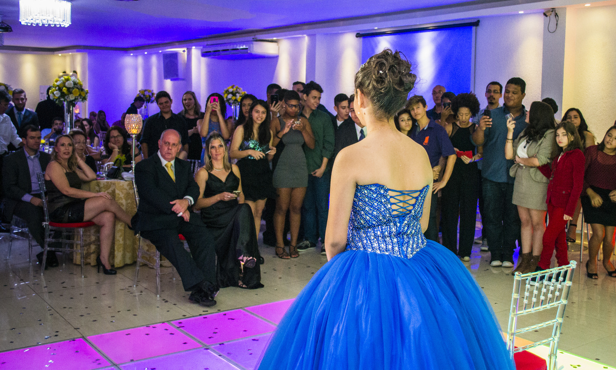 festa-debutante-giovana-XVanos-adolescente-mocinha-transição-lafestifita-meier-zona-norte-rio-janeiro-carol-salermo-fotografia-afetiva