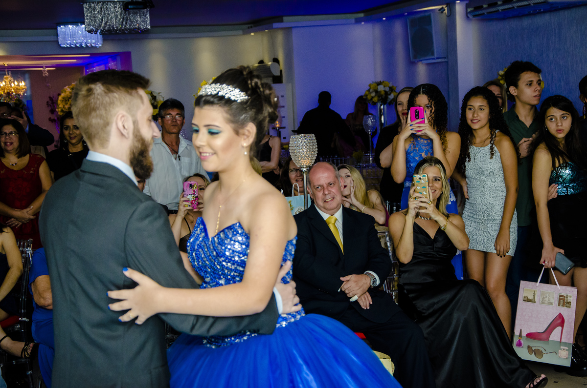 festa-debutante-giovana-XVanos-adolescente-mocinha-transição-lafestifita-meier-zona-norte-rio-janeiro-carol-salermo-fotografia-afetiva