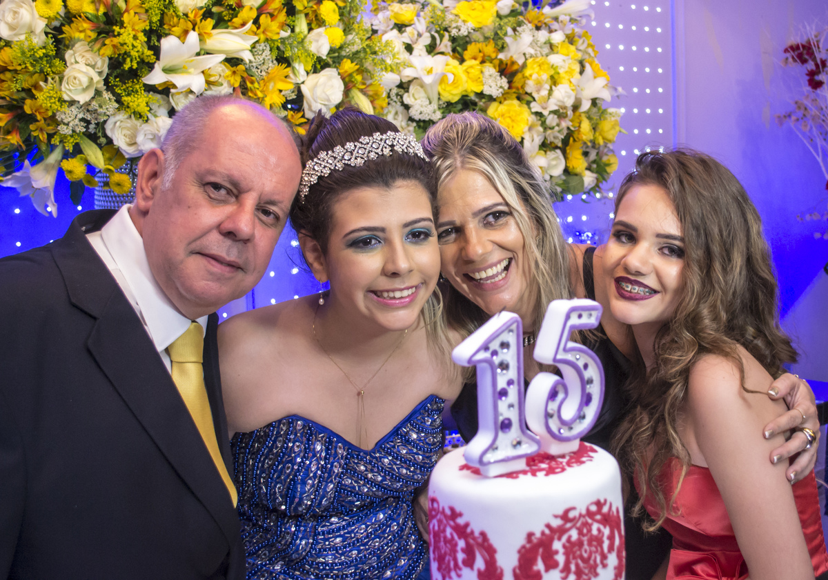 festa-debutante-giovana-XVanos-adolescente-mocinha-transição-lafestifita-meier-zona-norte-rio-janeiro-carol-salermo-fotografia-afetiva